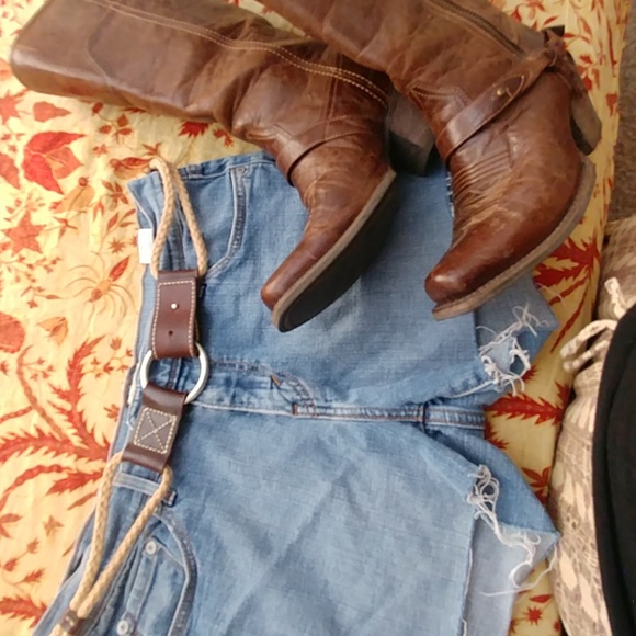 Cut off Levis - Picture 8 of 8